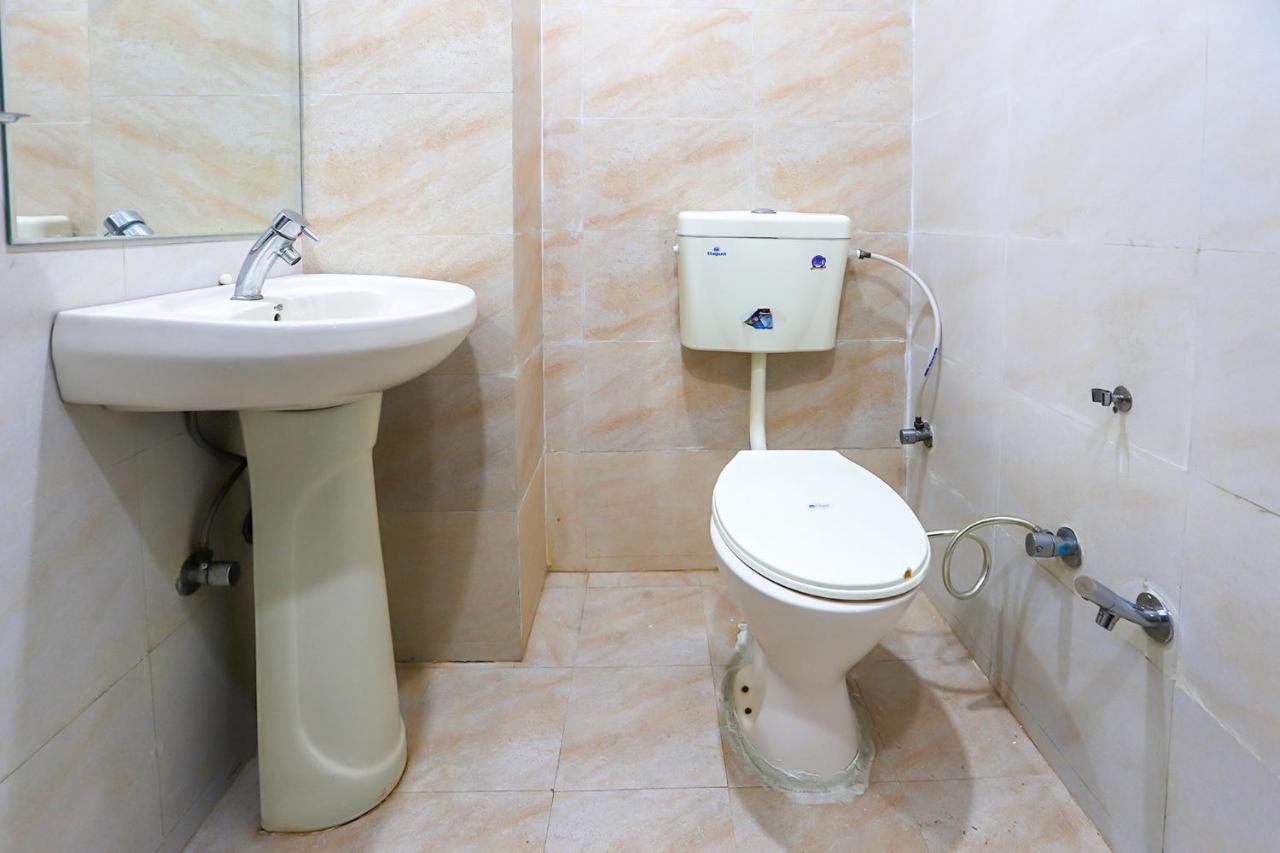 Oyo 11840 Hotel Venus Ajmer Esterno foto