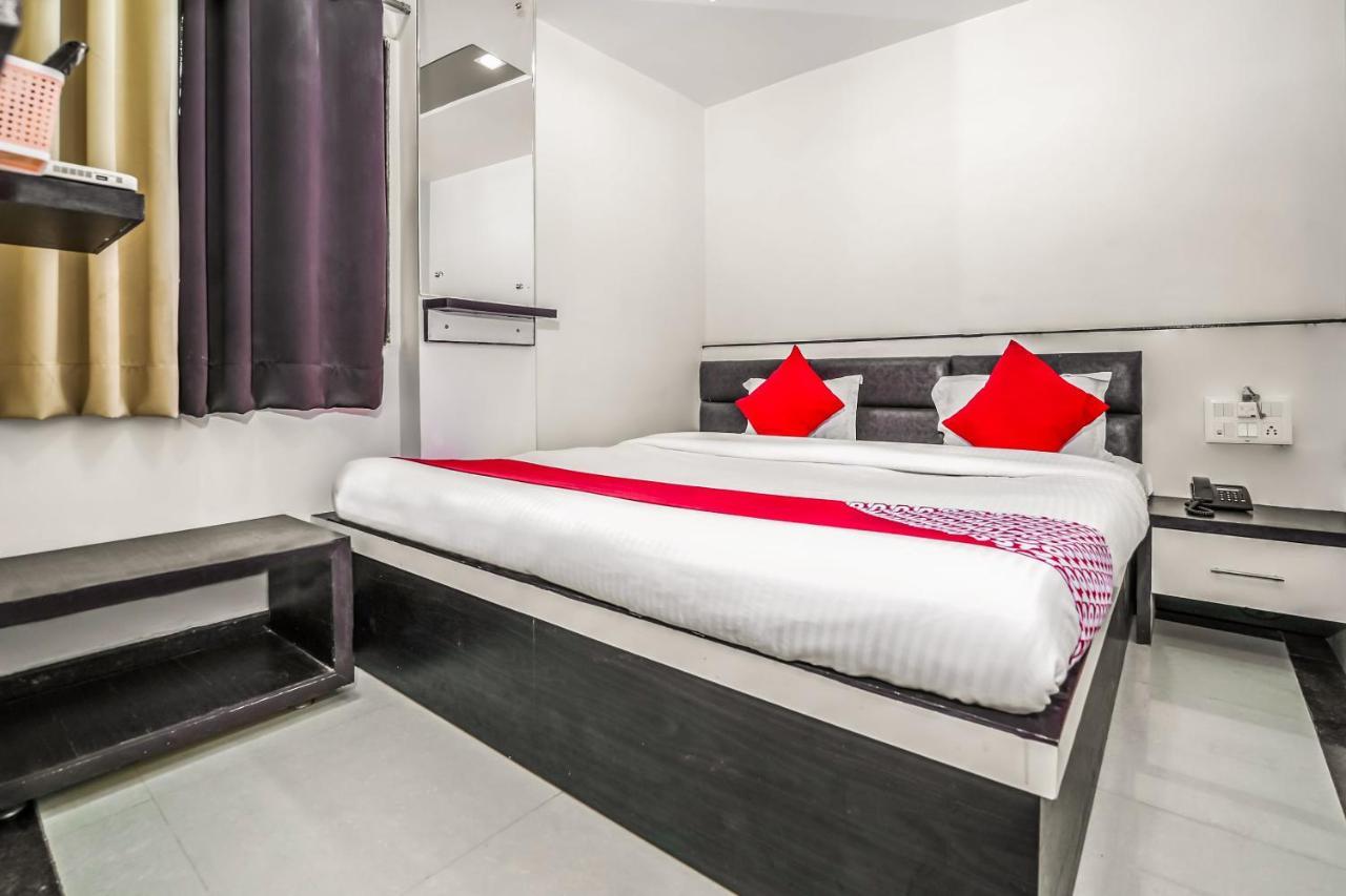 Oyo 11840 Hotel Venus Ajmer Esterno foto